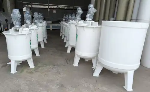 What's the maximum agitator speed for Lab-Scale PP Reactors?