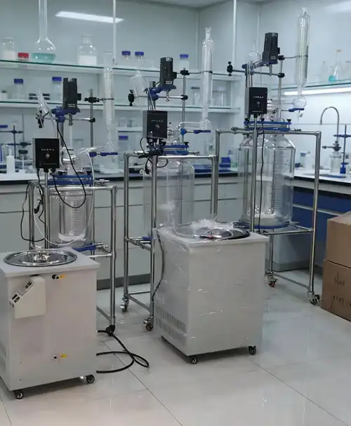 How Does a Pilot-Scale Glass Reactor Ensure Chemical Compatibility?